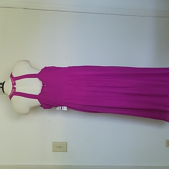 Women's Thalia Sodi Halter Style Dress - Picture 2 of 7